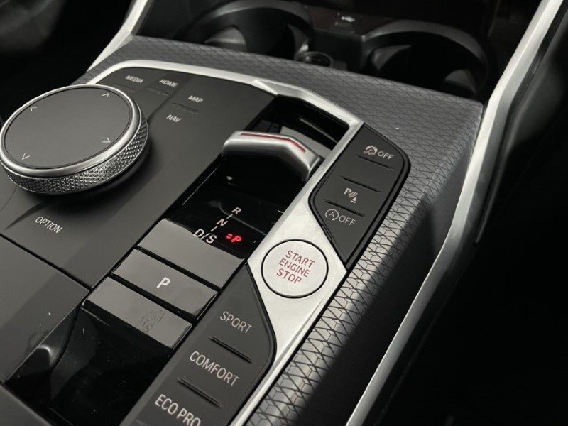 2025 (74) BMW 3 SERIES 320i M Sport 4dr Step Auto 3828349