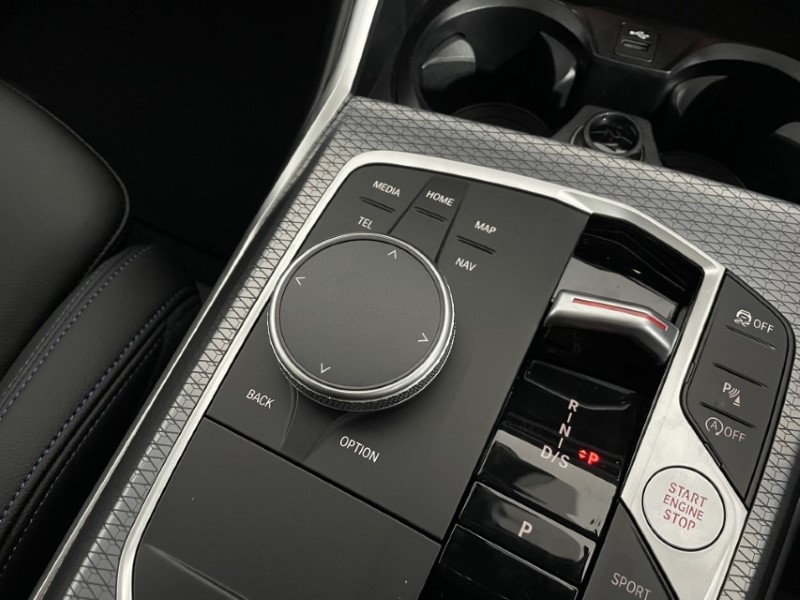 2025 (74) BMW 3 SERIES 320i M Sport 4dr Step Auto 3828350