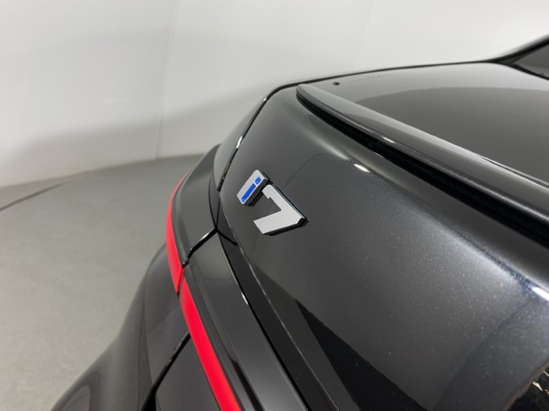 2025 (74) BMW I7 400kW xDrive60 M Sport Pro 105.7kWh 4dr Auto 4138351