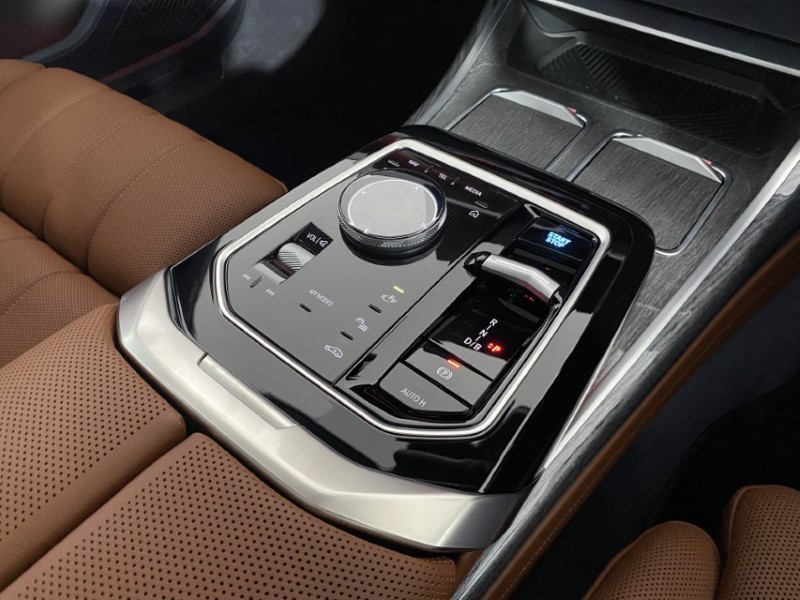 2025 (74) BMW I7 400kW xDrive60 M Sport Pro 105.7kWh 4dr Auto 4138321