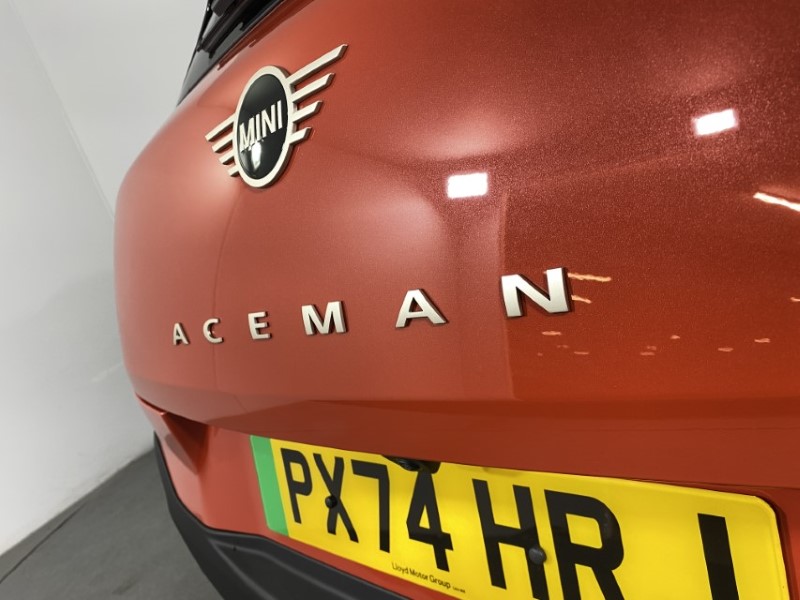 2025 (74) MINI ACEMAN 135kW E Exclusive [Level 2] 43kWh 5dr Auto 3905707