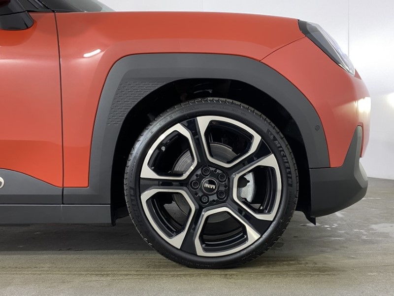 2025 (74) MINI ACEMAN 135kW E Exclusive [Level 2] 43kWh 5dr Auto 3905711