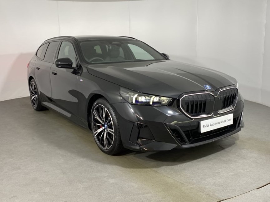 2025 (25) BMW 5 SERIES 530e M Sport Pro 5dr Auto