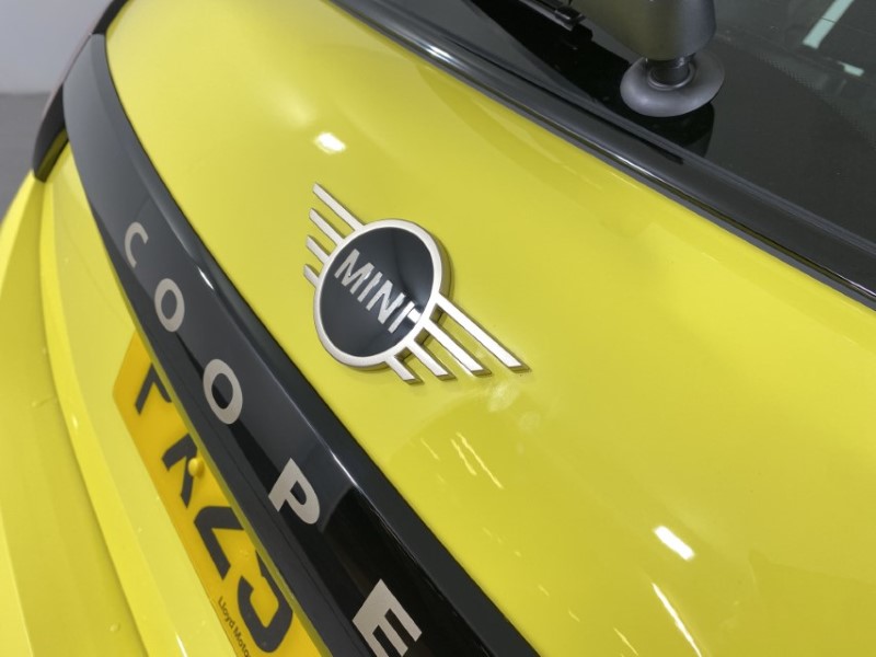 2025 (25) MINI COOPER 1.5 C Classic 5dr Auto 4065209