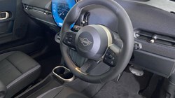 2025 (25) MINI COOPER 1.5 C Classic 5dr Auto 4065199