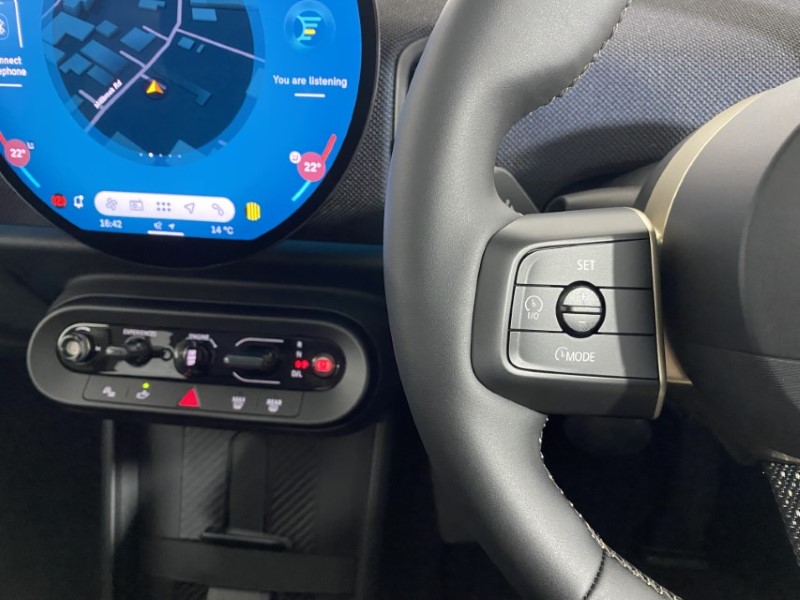 2025 (25) MINI COOPER 1.5 C Classic 5dr Auto 4065192