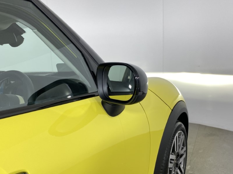 2025 (25) MINI COOPER 1.5 C Classic 5dr Auto 4065213