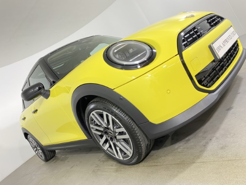 2025 (25) MINI COOPER 1.5 C Classic 5dr Auto 4065236
