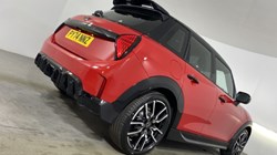 2025 (74) MINI COOPER 2.0 S Sport 5dr Auto 4065581
