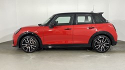 2025 (74) MINI COOPER 2.0 S Sport 5dr Auto 4065589