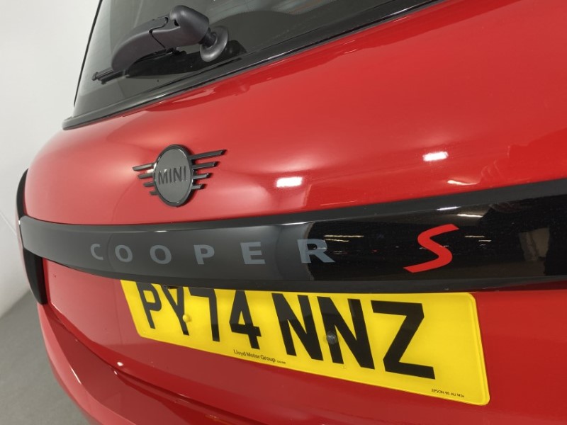 2025 (74) MINI COOPER 2.0 S Sport 5dr Auto 4065571