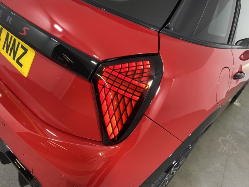 2025 (74) MINI COOPER 2.0 S Sport 5dr Auto 4065572