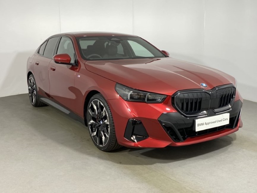 2025 (25) BMW 5 SERIES 520i M Sport Pro 4dr Auto