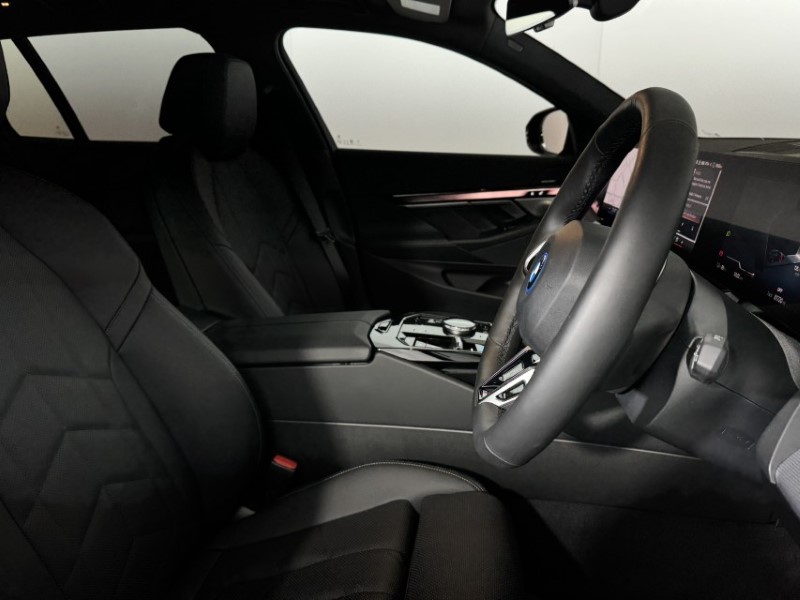 2025 (25) BMW I5 250kW eDrive40 M Sport 84kWh 5dr Auto 4901147