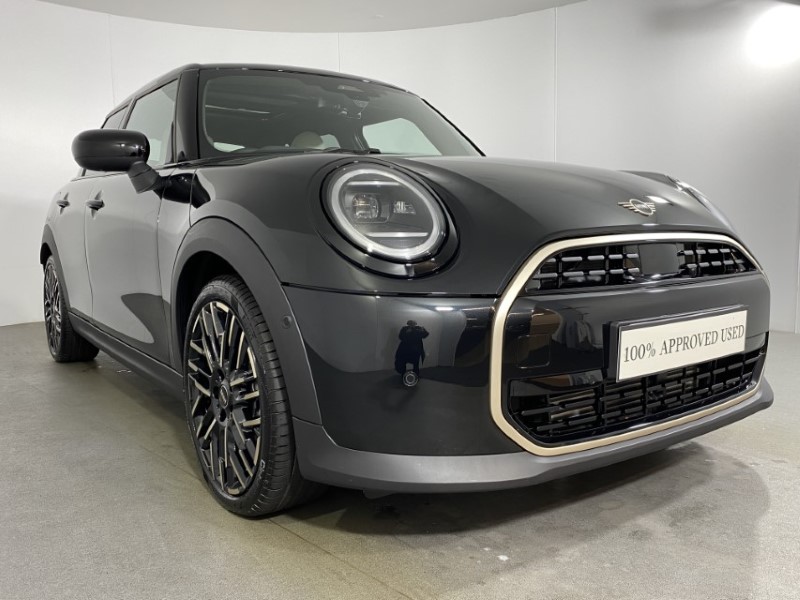 2025 (25) MINI COOPER 1.5 C Exclusive [Level 2] 5dr Auto 4503961