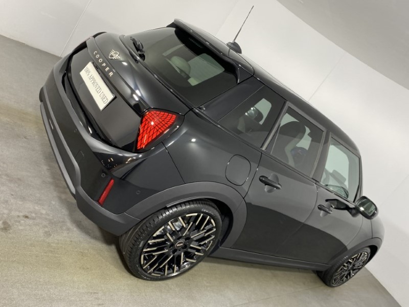 2025 (25) MINI COOPER 1.5 C Exclusive [Level 2] 5dr Auto 4503942