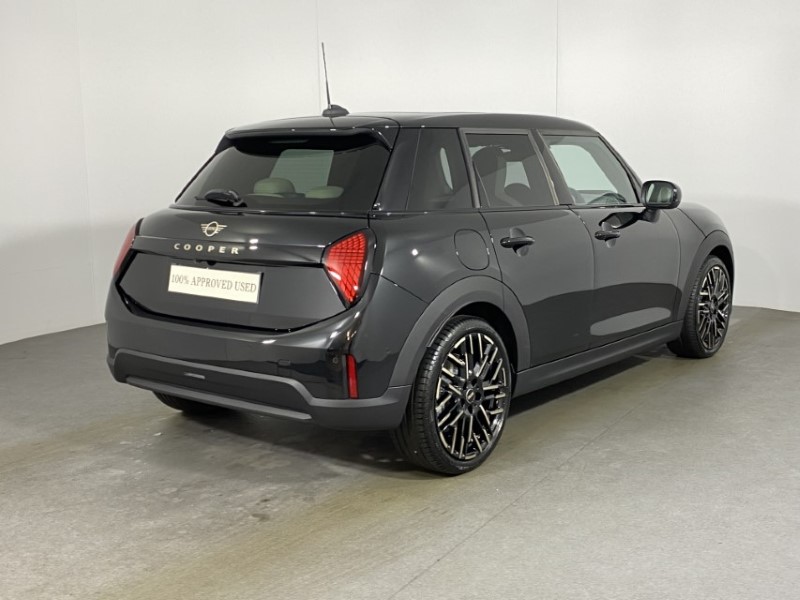2025 (25) MINI COOPER 1.5 C Exclusive [Level 2] 5dr Auto 4503955
