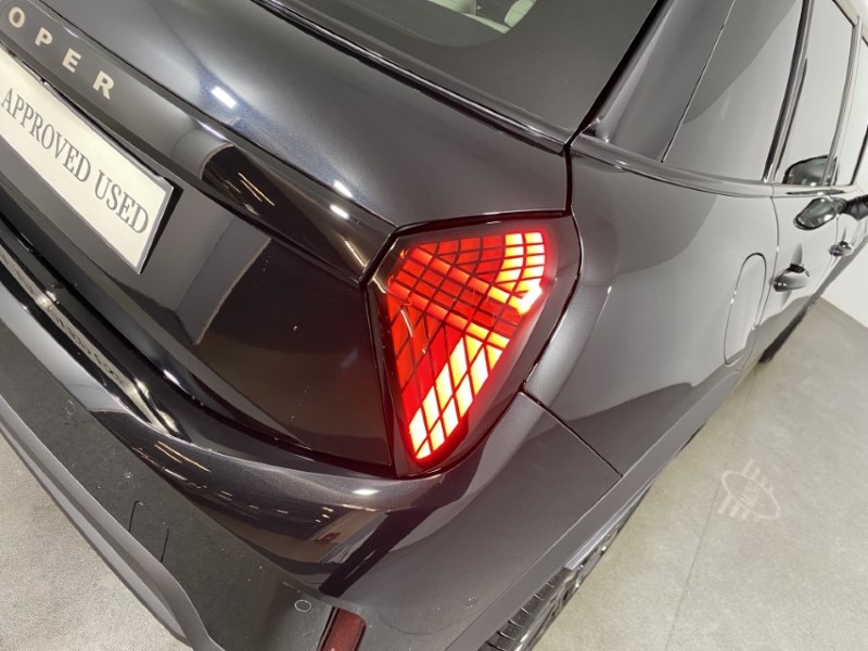 2025 (25) MINI COOPER 1.5 C Exclusive [Level 2] 5dr Auto 4503934