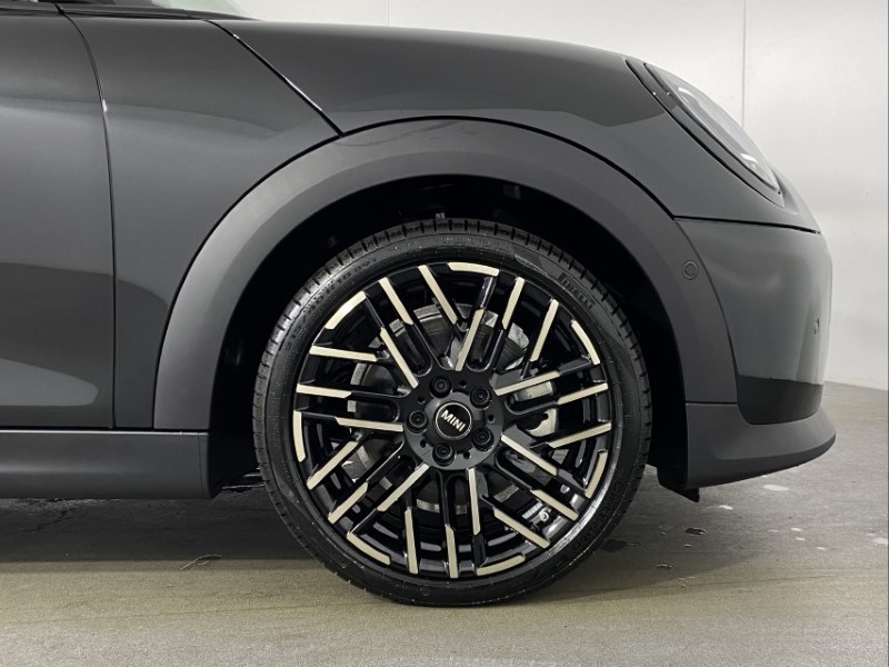 2025 (25) MINI COOPER 1.5 C Exclusive [Level 2] 5dr Auto 4503938