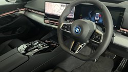2025 (25) BMW 5 SERIES 550e xDrive M Sport Pro 4dr Auto 4586312
