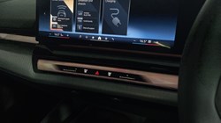 2025 (25) BMW 5 SERIES 550e xDrive M Sport Pro 4dr Auto 4586309