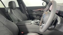 2025 (25) BMW 5 SERIES 550e xDrive M Sport Pro 4dr Auto 4586313