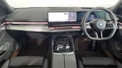 2025 (25) BMW 5 SERIES 550e xDrive M Sport Pro 4dr Auto 4586337