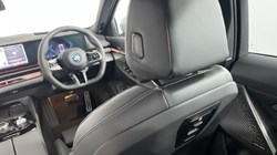 2025 (25) BMW 5 SERIES 550e xDrive M Sport Pro 4dr Auto 4586336