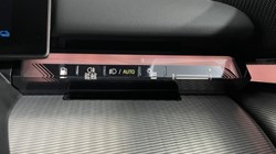 2025 (25) BMW 5 SERIES 550e xDrive M Sport Pro 4dr Auto 4586302