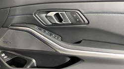 2025 (25) BMW 3 SERIES 320i M Sport 4dr Step Auto 4381973