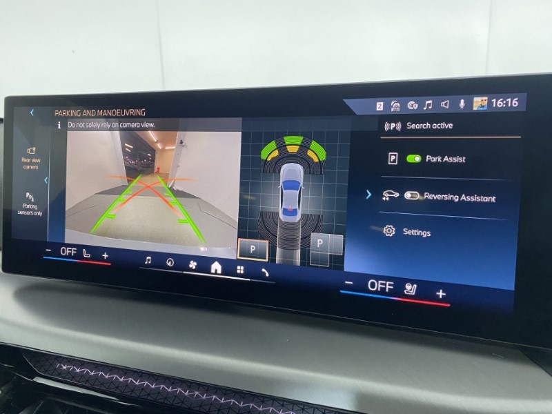 2025 (75) BMW 2 SERIES 220i M Sport 2dr Step Auto 4564804