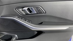 2025 (25) BMW 3 SERIES 320i M Sport 5dr Step Auto 4560986