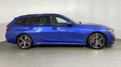 2025 (25) BMW 3 SERIES 320i M Sport 5dr Step Auto 4561020