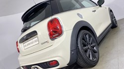 2019 (19) MINI HATCHBACK 2.0 Cooper S Classic II 3dr Auto 4561395