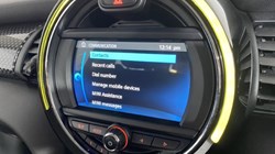 2019 (19) MINI HATCHBACK 2.0 Cooper S Classic II 3dr Auto 4561357