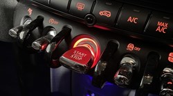 2019 (19) MINI HATCHBACK 2.0 Cooper S Classic II 3dr Auto 4561373