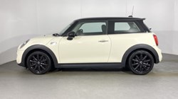 2019 (19) MINI HATCHBACK 2.0 Cooper S Classic II 3dr Auto 4561405