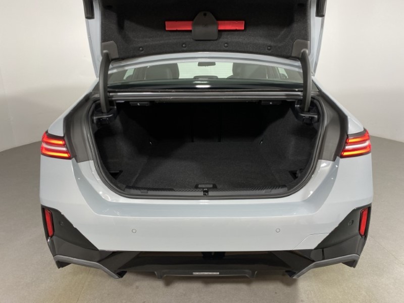 2025 (25) BMW I5 250kW eDrive40 M Sport 84kWh 4dr Auto 4577444