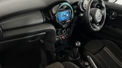 2021 (21) MINI HATCHBACK 1.5 Cooper Sport II 3dr 4655796