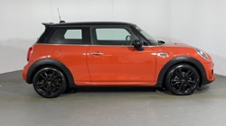 2021 (21) MINI HATCHBACK 1.5 Cooper Sport II 3dr 4655801