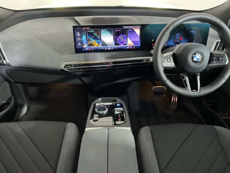 2025 (75) BMW iX 400kW xDrive60 M Sport 112kWh 5dr Auto 4564986