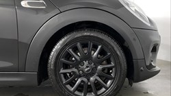 2020 (20) MINI HATCHBACK 1.5 Cooper Classic II 3dr Auto 4686124