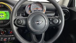 2020 (20) MINI HATCHBACK 1.5 Cooper Classic II 3dr Auto 4686098