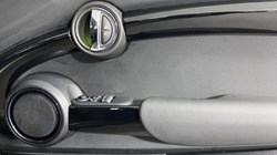 2020 (20) MINI HATCHBACK 1.5 Cooper Classic II 3dr Auto 4686112