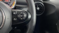 2020 (20) MINI HATCHBACK 1.5 Cooper Classic II 3dr Auto 4686100