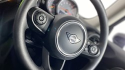2020 (20) MINI HATCHBACK 1.5 Cooper Classic II 3dr Auto 4686101