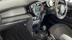2021 (21) MINI CONVERTIBLE 1.5 Cooper Classic II 2dr Auto 4620589