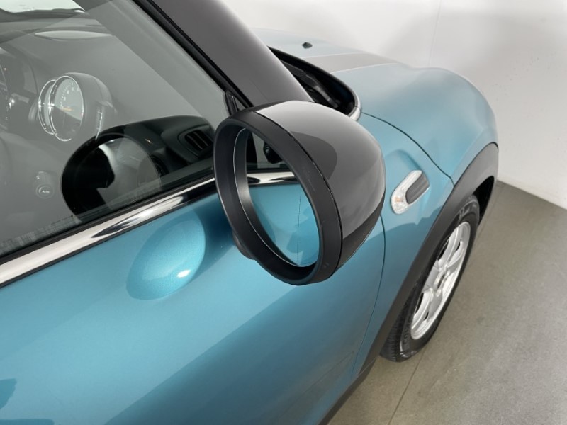 2021 (21) MINI CONVERTIBLE 1.5 Cooper Classic II 2dr Auto 4620565