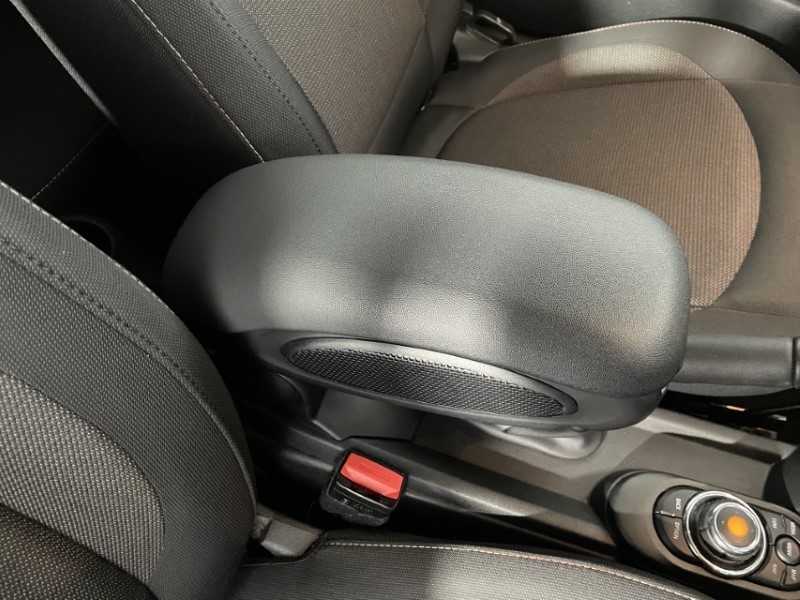 2021 (21) MINI CONVERTIBLE 1.5 Cooper Classic II 2dr Auto 4620563