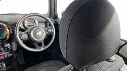 2021 (21) MINI CONVERTIBLE 1.5 Cooper Classic II 2dr Auto 4620587